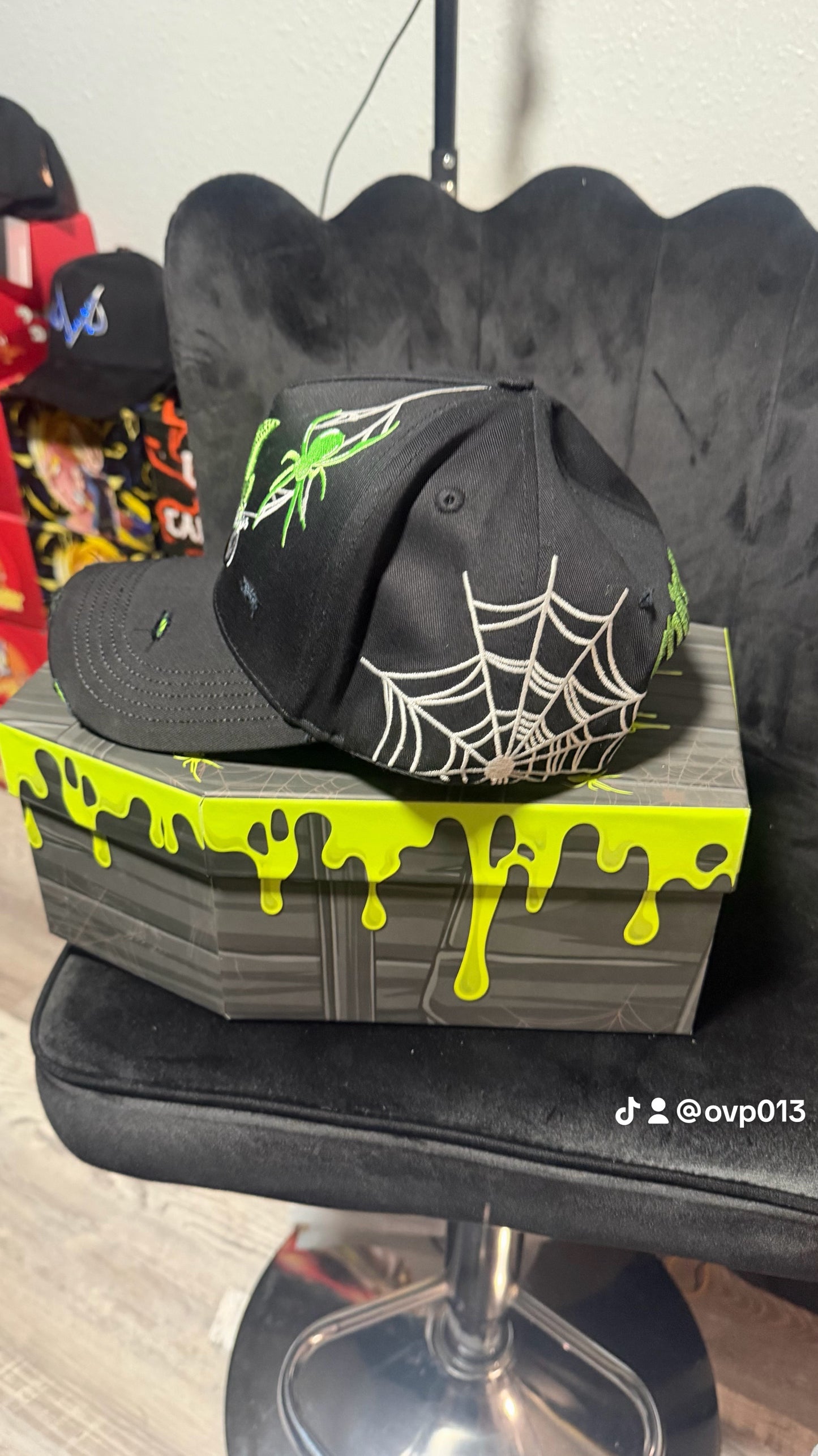 31 hat arachnophobia